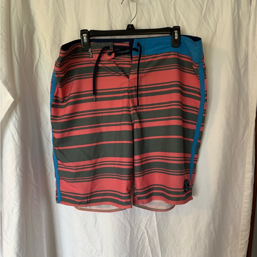 Salt Life Striped Men's Shorts - Gray and Red